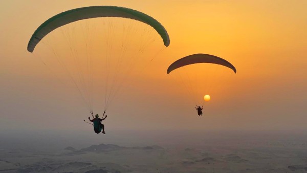 تجربة الطيران الشراعي